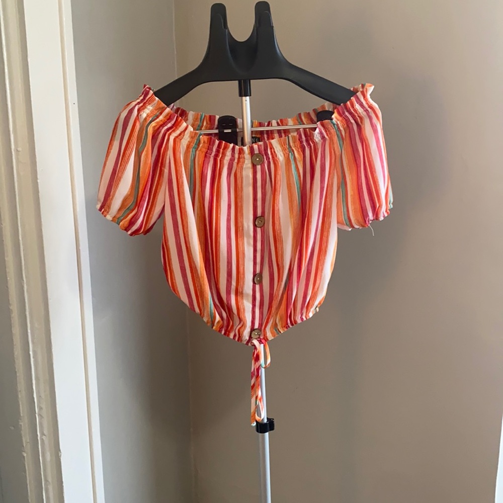 Off-the- shoulder top | Pink Lily